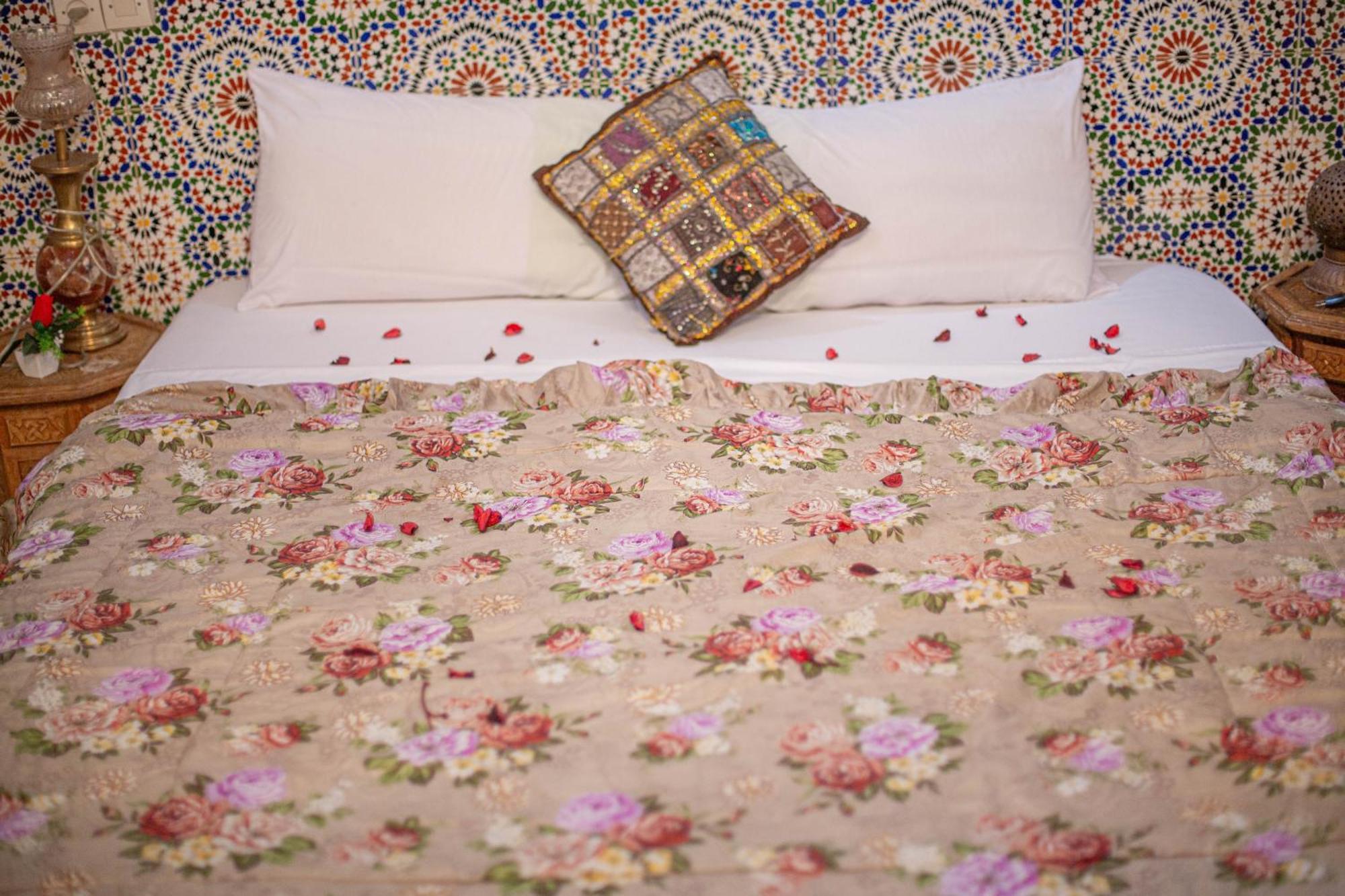 Riad Fes Hayat - Confort Stay Экстерьер фото
